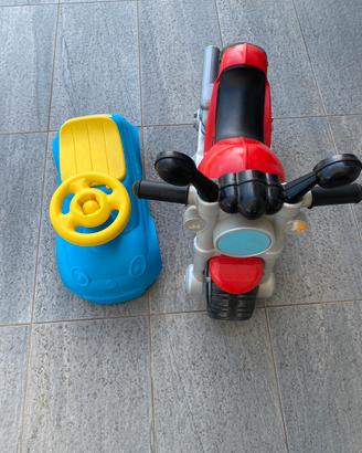 Moto ducati per bambino e macchinina