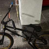 Bicicletta freestyle Mafia Kush 2+