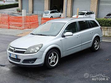 Opel Astra SW 1.9 cdti Cosmo 120cv 6m