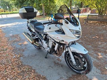Suzuki Bandit 1250s