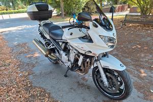 Suzuki Bandit 1250s