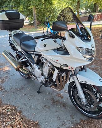 Suzuki Bandit 1250s