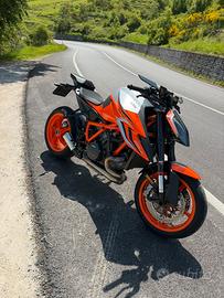 Ktm 1290 superduke R