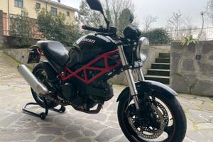 Ducati monster 695