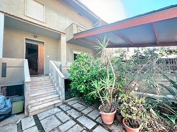 Villa a schiera su quattro livelli
