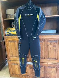 Attrezzatura subacquea varia