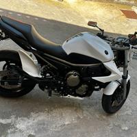 Yamaha Naked