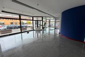 Immobile di 300 m² con più di 5 locali a Treviso
