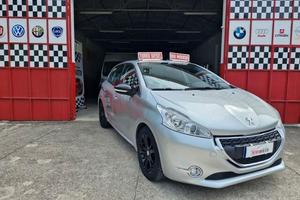 Peugeot 208 1.4 HDi 68 CV 5 porte X NEOPATENTATI
