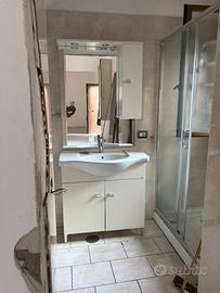 Mobile bagno  e porte