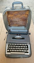 macchina da scrivere vintage 