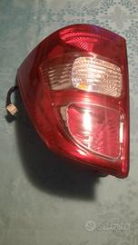 faro posteriore sx Daihatsu Terios J2