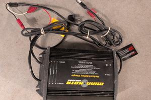 Caricabatterie MinnKota MK-220 EU Caricabatteria