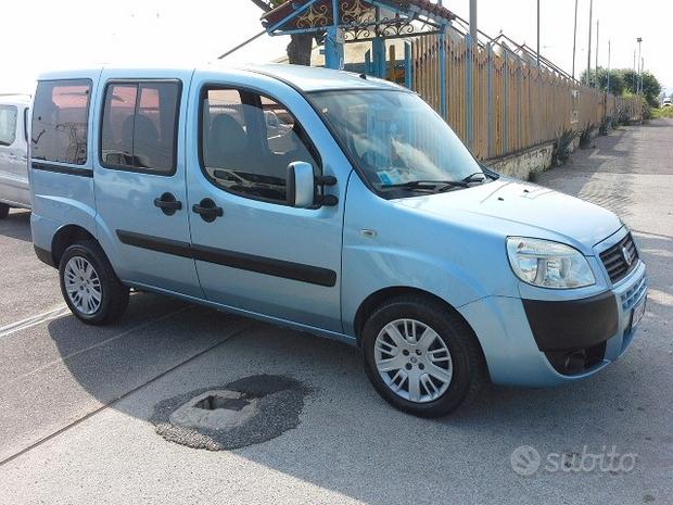 Fiat doblo 1.3 mjt 5 posti vettura familiare