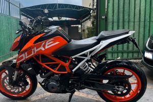 KTM Duke 390