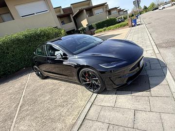 Tesla Model 3 Performance awd NV35