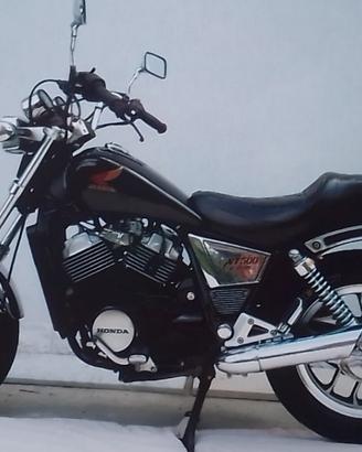 Honda VT 500 Custom