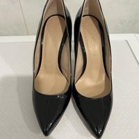 Décolleté in vernice nera Sharlene.