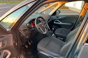 Opel Zafira 2012 turbo metano, motore danneggiato.