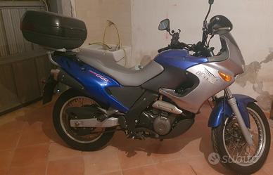 APRILIA PEGASO 650 IE