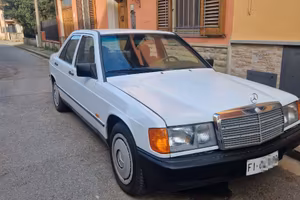 MERCEDES 190E del 1987