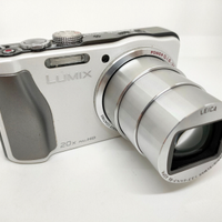 FOTOCAMERA PANASONIC LUMIX DMC-TZ30, LEICA 20x Gps