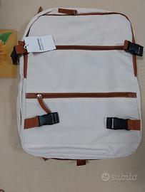 Zaino da viaggio misure 40x33x20 color panna/cuip
