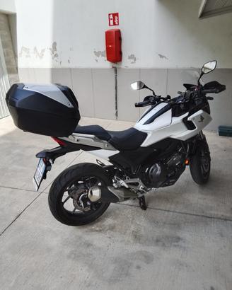 Moto Honda nc 750dct 2025