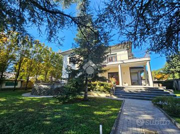 VILLA SINGOLA A CORBETTA