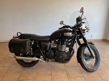 Triumph Bonneville T100 nera Tagliandi ufficiali