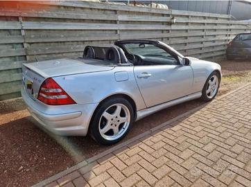 Mercedes SLK 32 AMG ( TAGLIANDI MERCEDES )