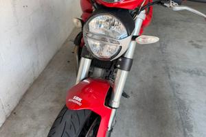 Ducati monster 796