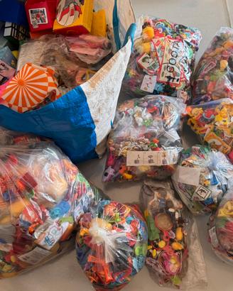 Kinder Sorpresa : enorme lotto da 10 kg