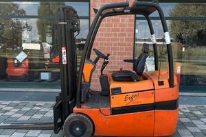 Carrello elevatore elettrico OMG usato