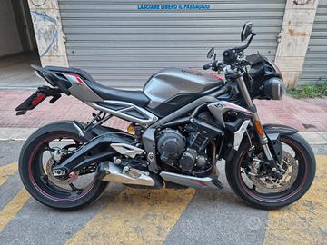 Triumph Street Triple 765 RS 2021