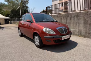 Lancia Ypsilon 1.2 16V GPL