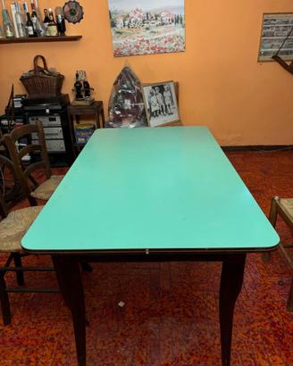 Tavolo in formica