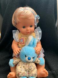 Bambola in vinile Sbrodolina vintage