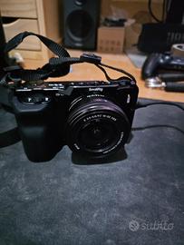 Sony ZVE10 + obiettivo 16-50 oss
