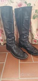 Stivali neri in pelle tg. 39