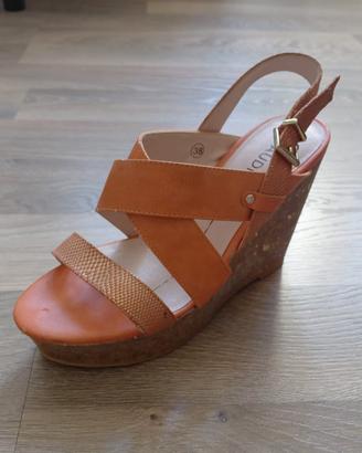 Scarpe Gaudì con zeppa 