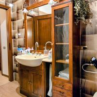Mobile bagno in stile classico in legno massello