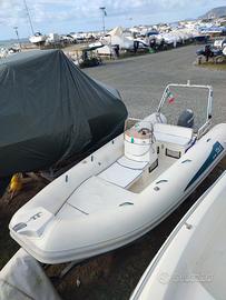 GOMMONE m. 5.40 motore HONDA 40 CV + carrello