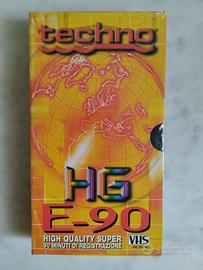 Cassette VHS vergini, incelofanate.