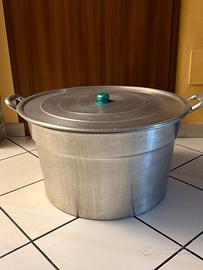 Pentolone da salsa con coperchio 