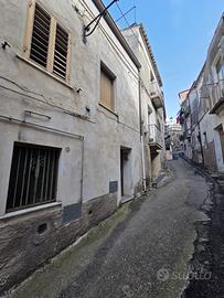 Casa semindipendente a gagliano