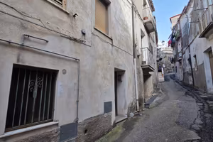 Casa semindipendente a gagliano