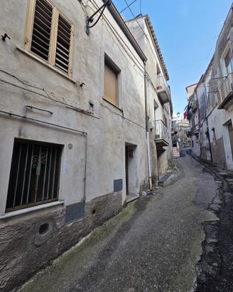Casa semindipendente a gagliano
