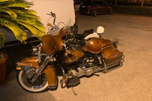 Harley davidson electra glide flh