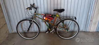 bicicletta mountain bike